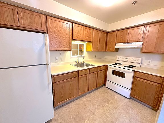 4th image of 42 Washington Ave #2