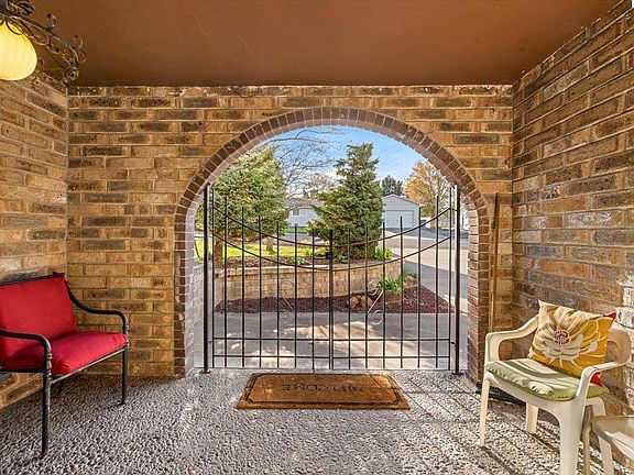 4th image of 1954 Orchard Way