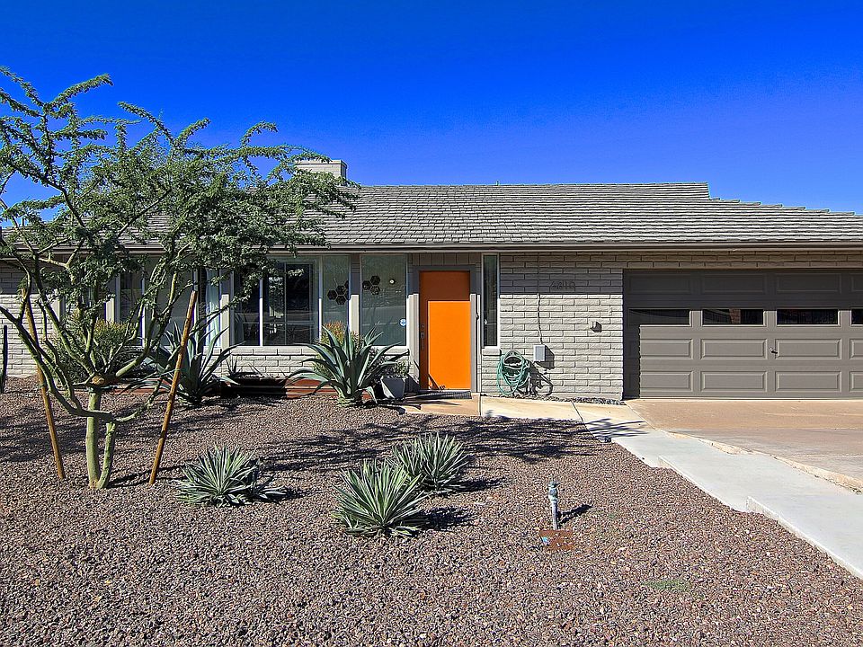 2nd image of 1816 Laura Cir