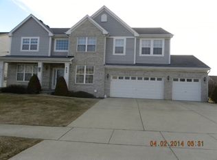 665 Tacoma Dr, Carol Stream, IL 60188