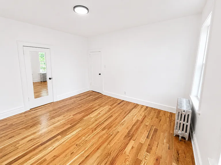 61 Cleveland St — Photo 19