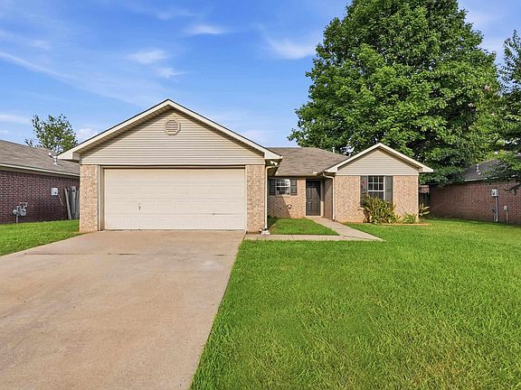 4th image of 640 Cherub Dr