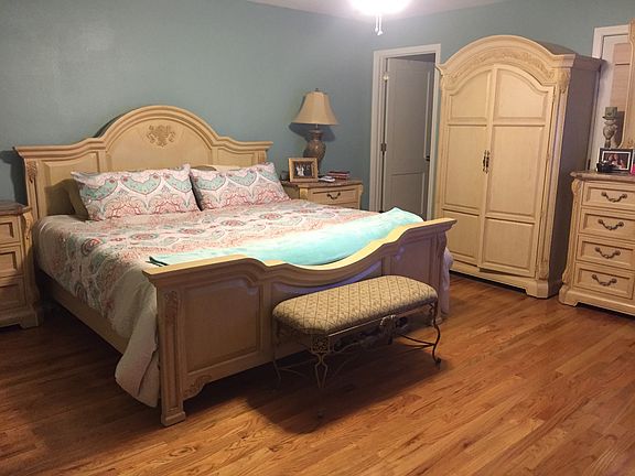 4th image of 20 San Carlos Ave
