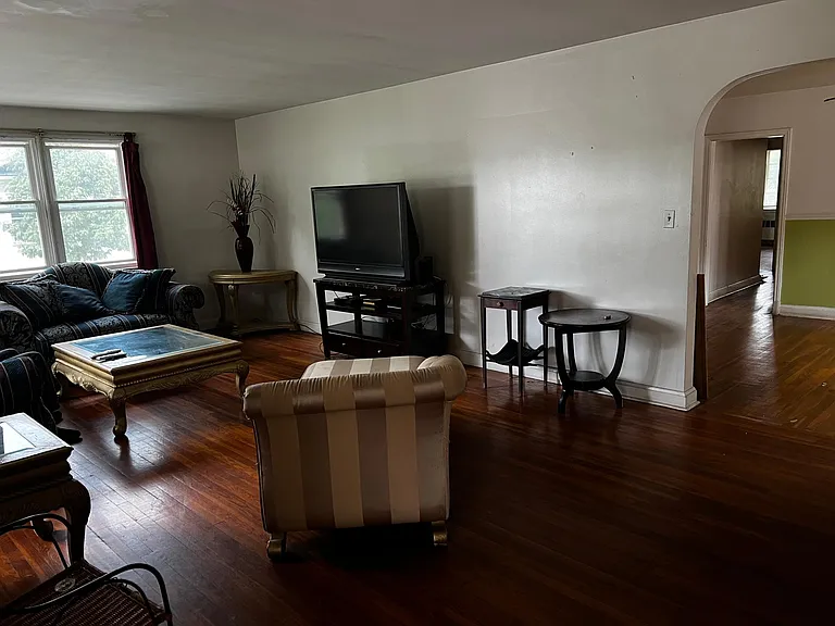 6915 Park Heights Ave #2 — Photo 10