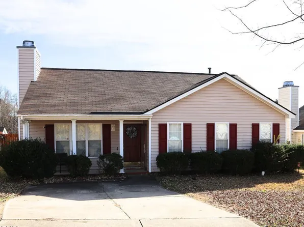 3921 Scofield Dr, Raleigh, NC 27610