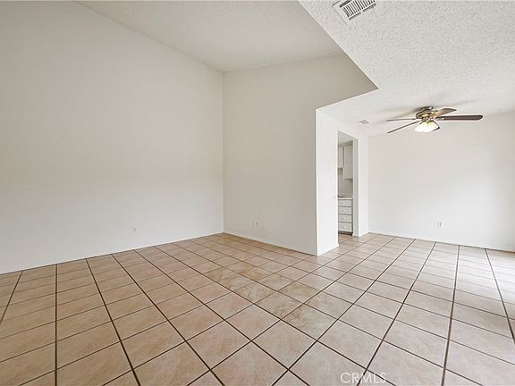 5th image of 45546 Aladdin St APT B101