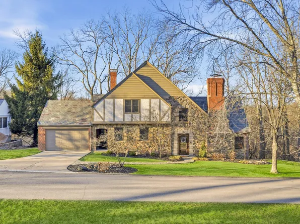 1054 Emerson Rd, Park Hills, KY 41011