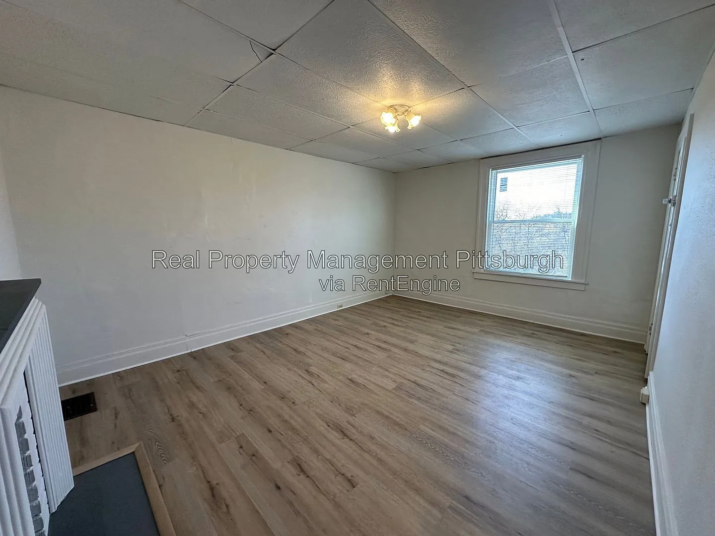 3 bed, 1.0 bath, 1296 sqft, $1,250 — Photo 3