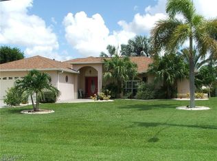 613 SE 21st St, Cape Coral, FL 33990