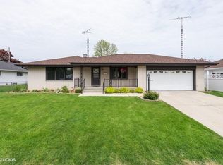 1626 Reed Ave, Manitowoc, WI 54220