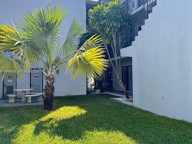 5991 SW 76th St #C2 — Photo 10