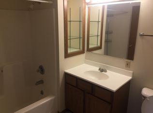 5 N Federal Ave, Mason City, IA 50401