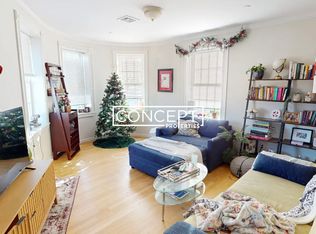 8 Bishop Allen Dr #2B, Cambridge, MA 02139