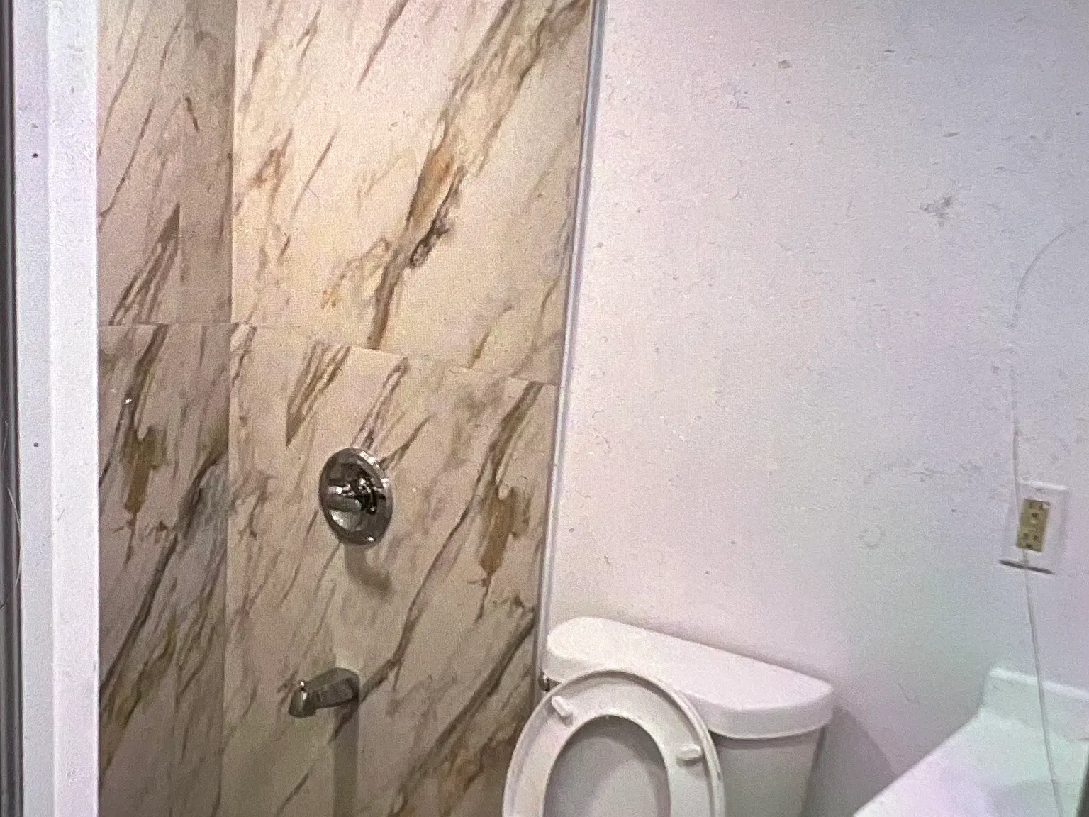 2 bed, 4000 sqft, $800 — Photo 4
