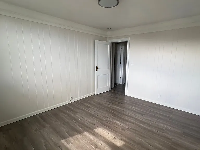 334 Grand Ave — Photo 12