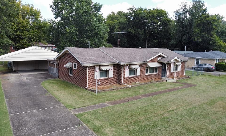 1st image of 4 Jamestown Pl