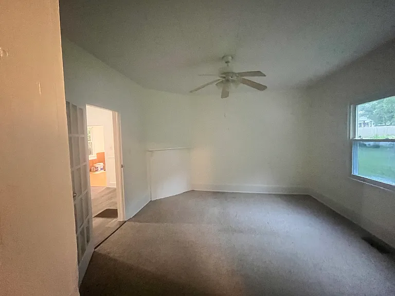 208 Price St — Photo 9