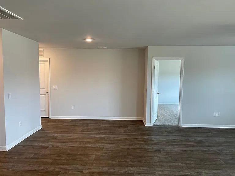 1824 E Woodstork Ln NE — Photo 7