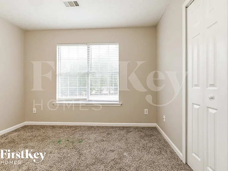 204 Whistleville Ct — Photo 14