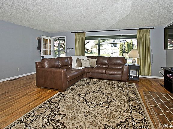 5th image of 645 Charwila Ln