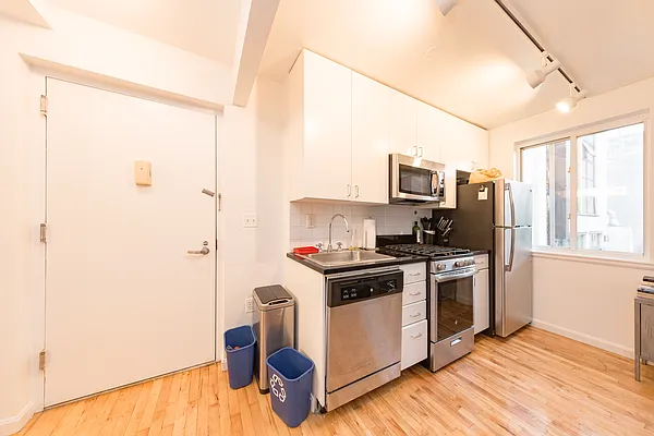 Rented by The Downtown LLC | media 55