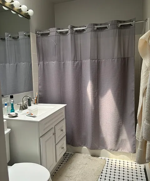 1254 W Henderson St #3R — Photo 18