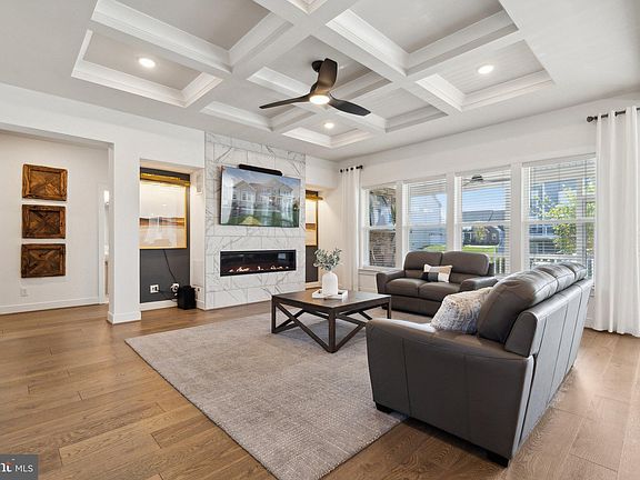 3rd image of 26535 Henry Hill Dr