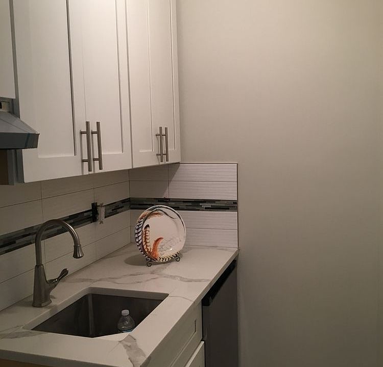 1st image of 1317 1st Ave APT 3D