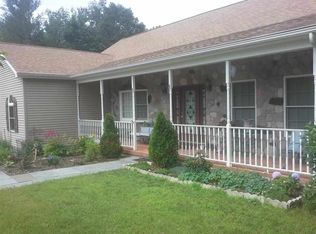 124 Chadwycke Ct, Valatie, NY 12184