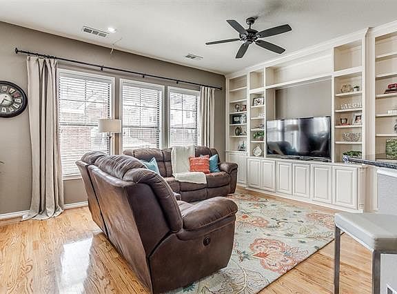 5th image of 6114 Portrush Dr