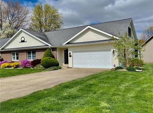 639 Grandview Ct, Elmore, OH 43416