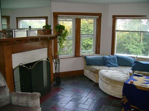 living area 1