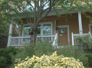 1808B 15th Ave, Seattle, WA 98122