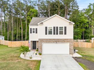 514 Shady Maple St, Moncks Corner, SC 29461