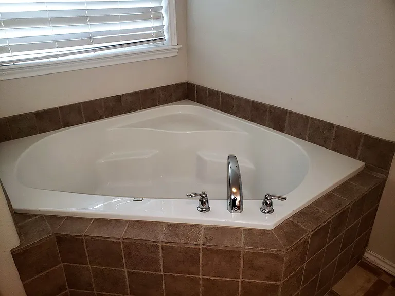 10463 Henrys Lake Dr — Photo 13
