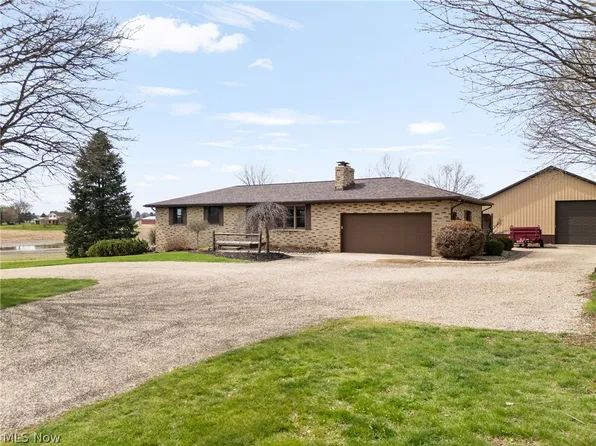 13671 Kent Ave NE, Hartville, OH 44632