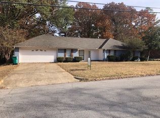 914 Poplarville St, Tupelo, MS 38801