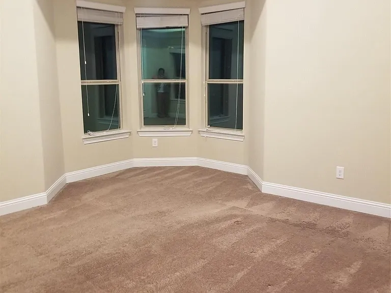 6905 Benjamin Way — Photo 13