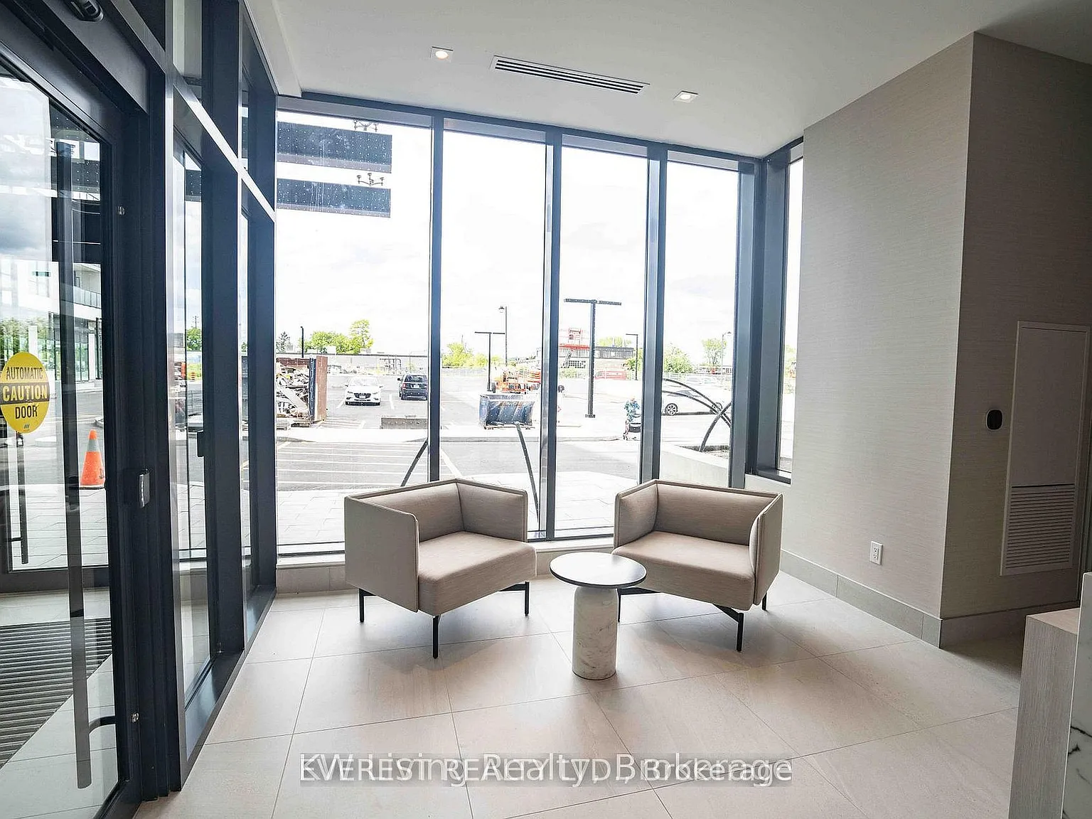 2 bed, $2,100 — Photo 4
