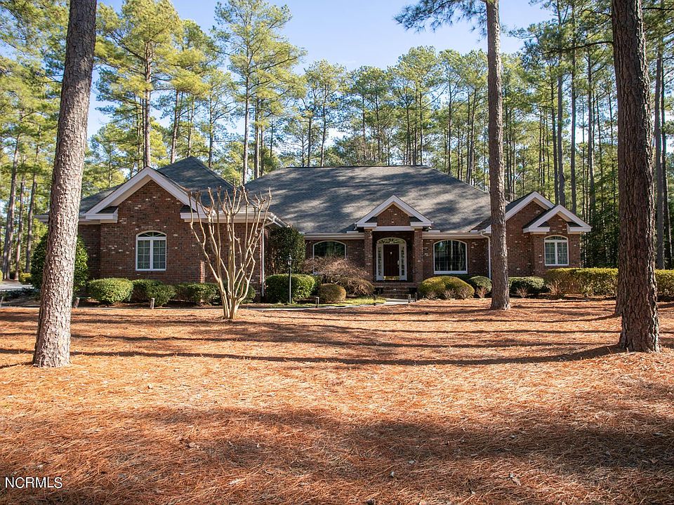 1st image of 24 Greyabbey Dr