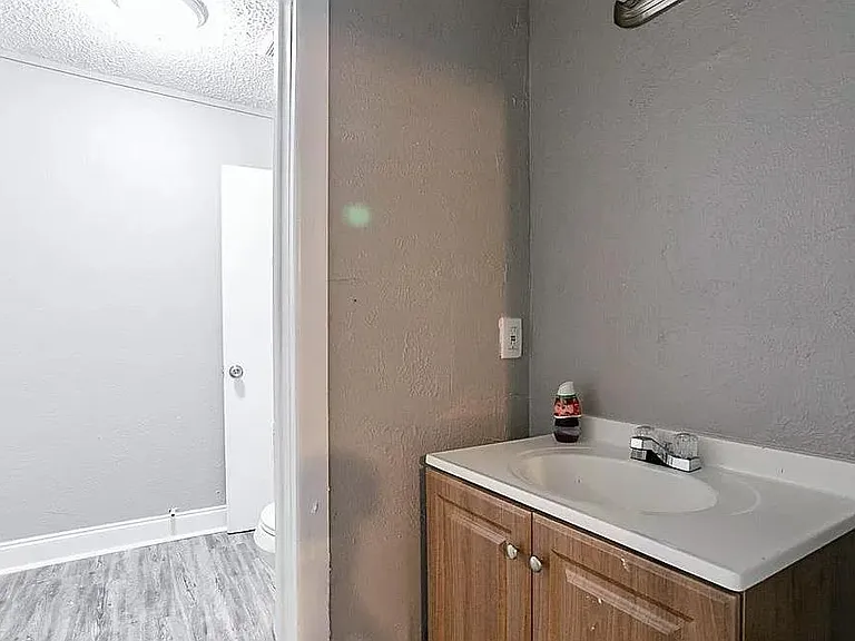 3004 Marburg St — Photo 9