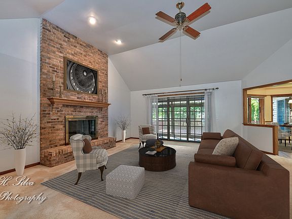 2nd image of 962 Duvall Dr