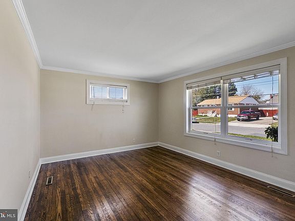4th image of 3521 Joann Dr