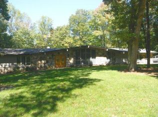 1060 W. Outer, Oak Ridge, TN 37830