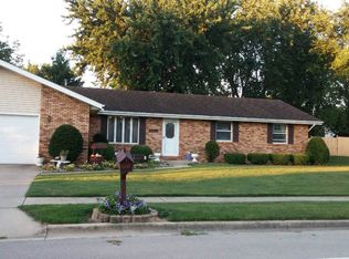 1301 Dupont Ave, Morris, IL 60450