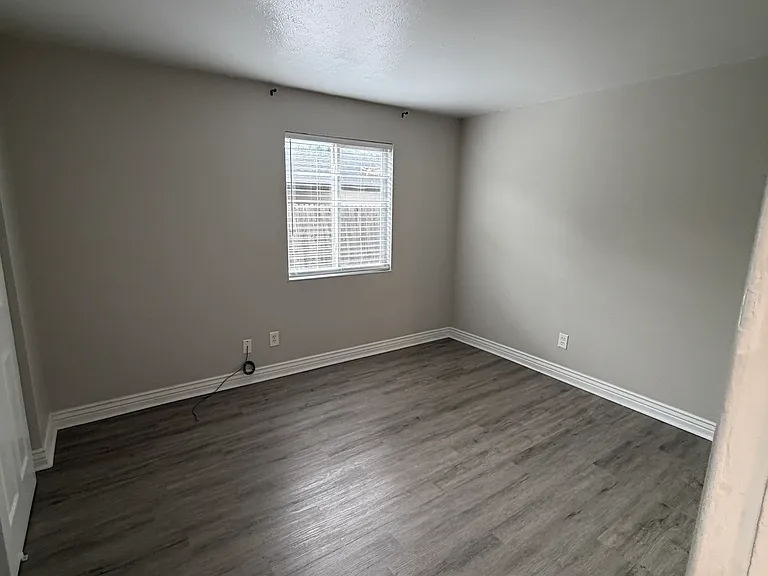3335 Benton St #5 — Photo 13