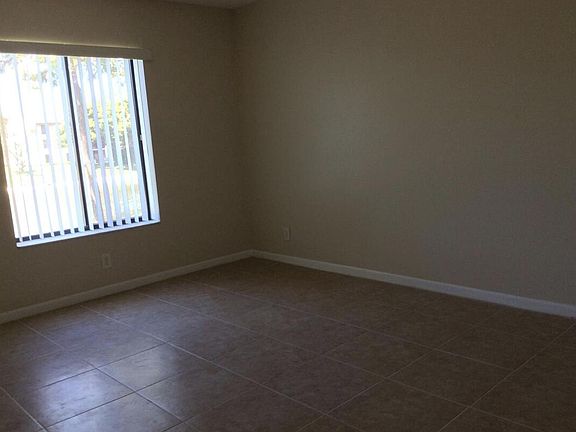 5th image of 629 Sea Pine Way #G2g2