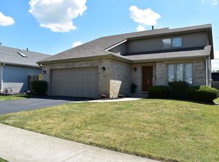 3141 Hopkins St, Steger, IL 60475