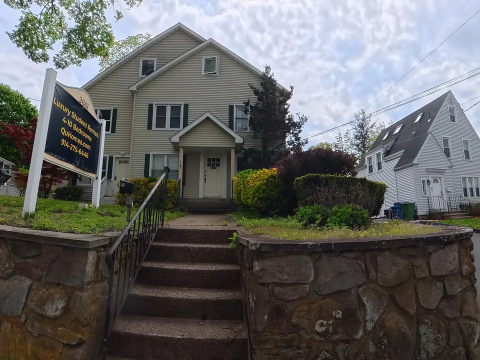 2661 Dixwell Ave #1