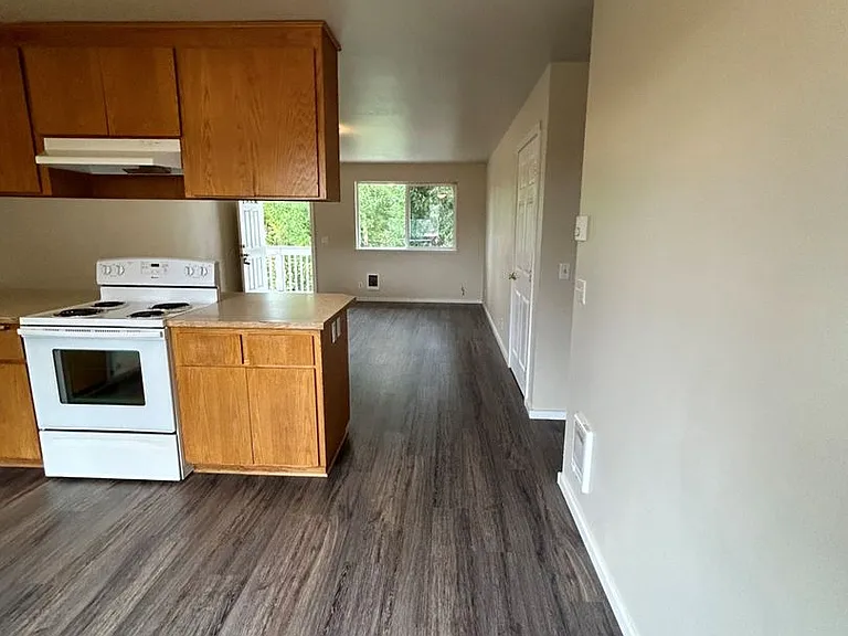 427 S 58th St — Photo 5